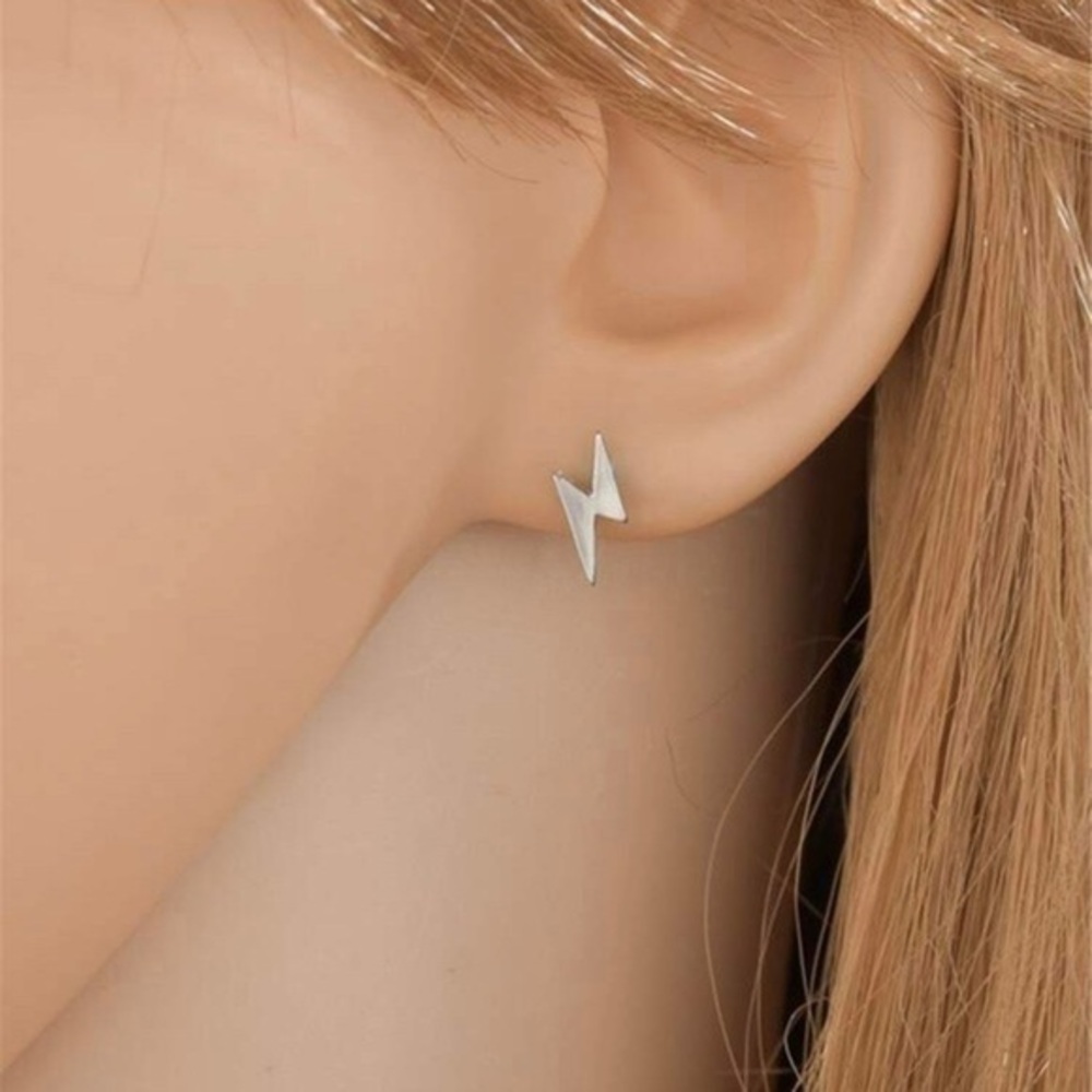 3/$30 ⚡️ Lightning Stud Earrings